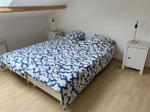 Room - Joalland's Cozy Retreat, 50 meters from the sea (La Plaine-sur-Mer)