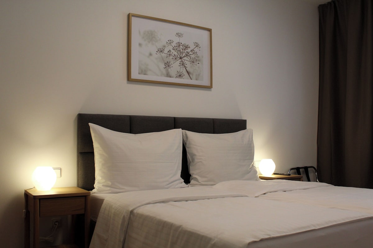 Wifi gratis y ropa de cama 