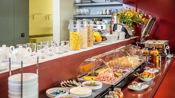 Daily buffet breakfast for a fee
