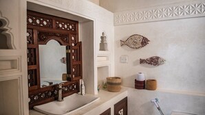 تجهيزات دش، صابون