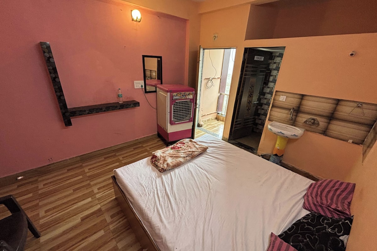 Habitación básica | Escritorio, espacio para trabajar con laptop y wifi gratis
