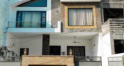The Golden Window Villa