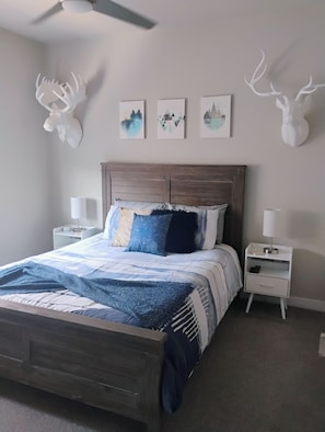 1 slaapkamer, een strijkplank/strijkijzer, gratis wifi, beddengoed