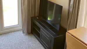 Interior - Yeovil 1-bed Annex Sleeps 2 With Wifi (Yeovil)