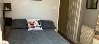 Yeovil 1-bed Annex, Sleeps 2 With Wifi