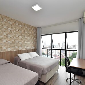 Iron/ironing board (on request), free WiFi - Apart 1803 - Curitiba Centro (Curitiba)