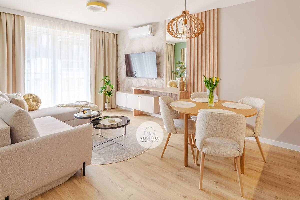 Apartamento premium, banheiro privativo | Área de estar