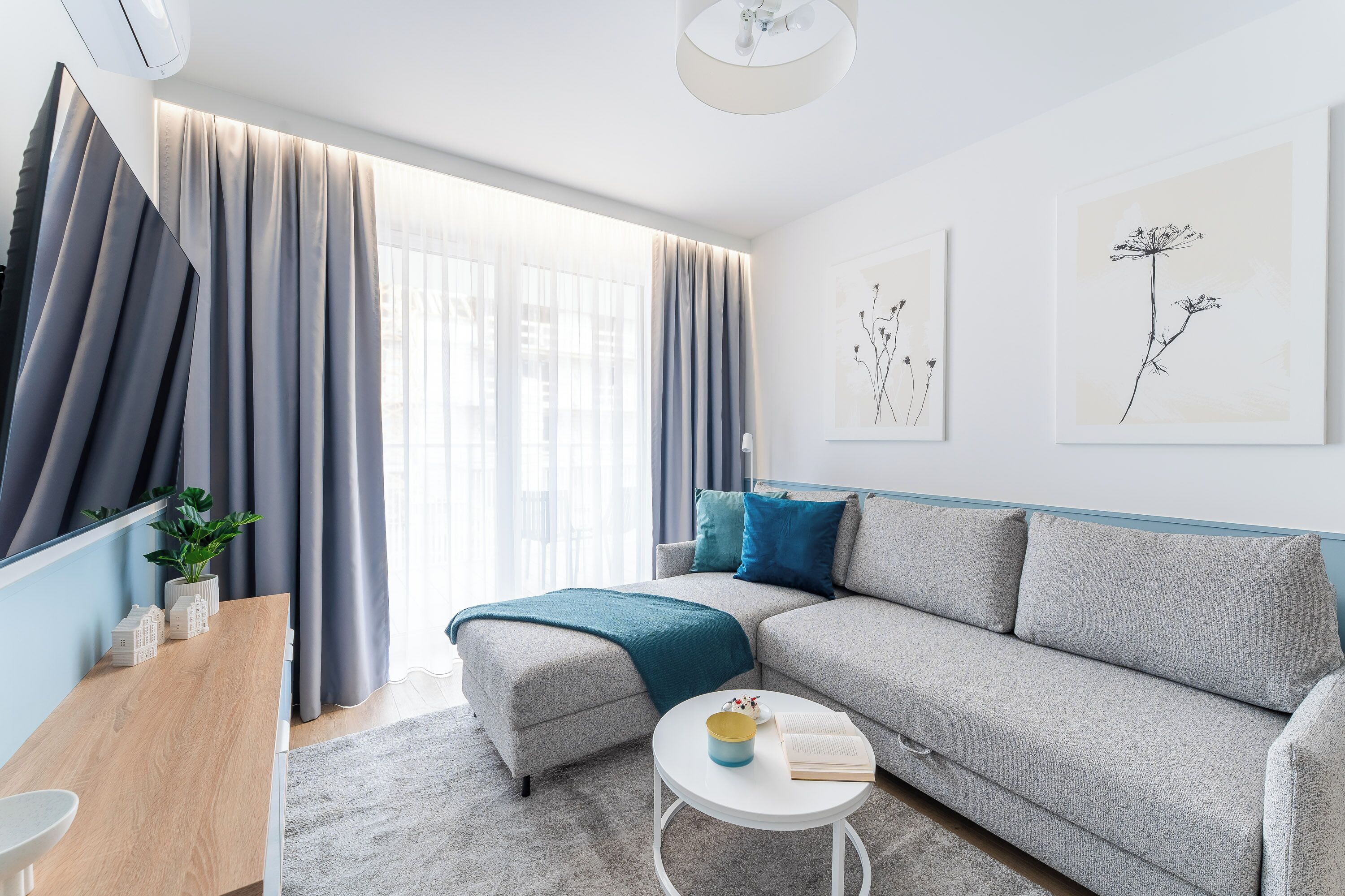 Premium Apartment, Ground Floor | Living area