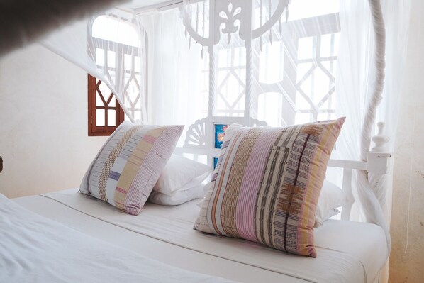 Room - Kiwayu Suite (Shela)