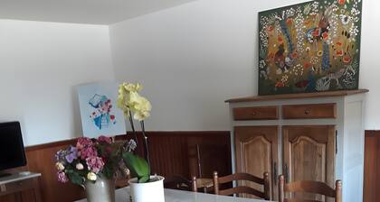 Chambre d’hôtes « La Ferme Du Marronnier » avec terrasse privée, jardin commun et Wi-Fi