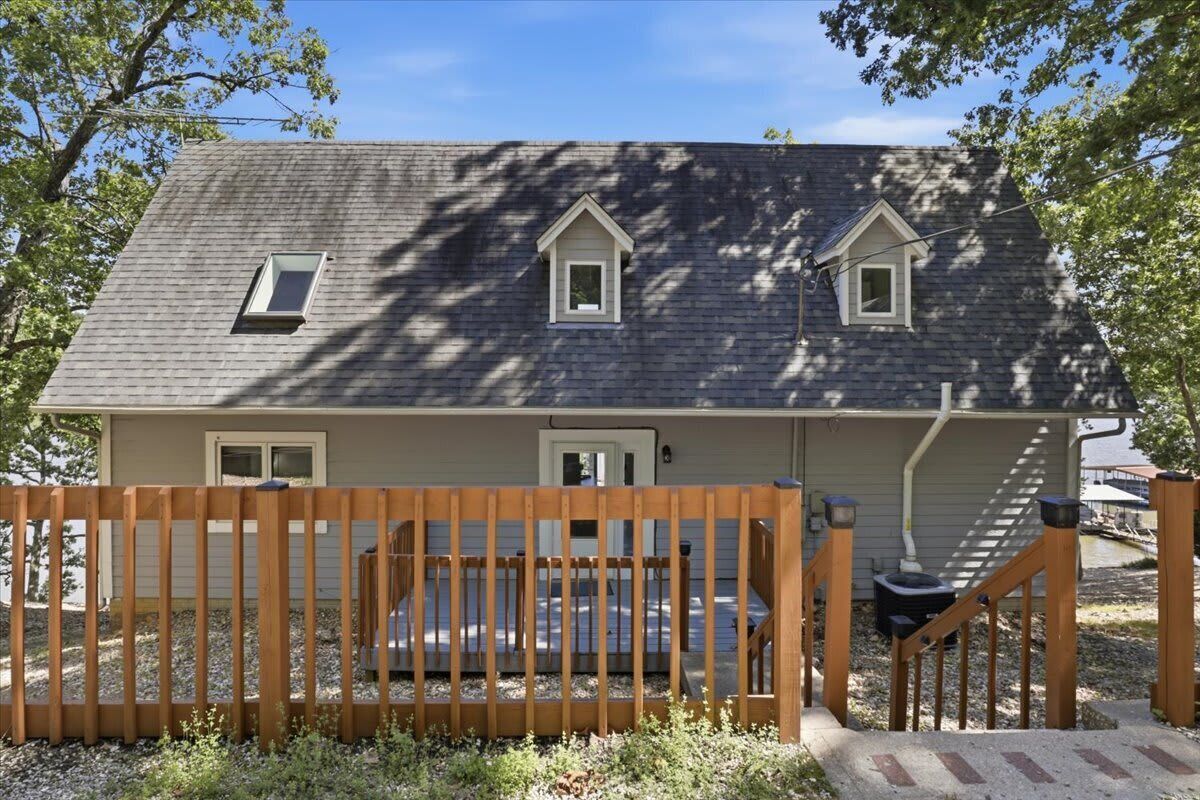House, Multiple Beds (30895 Berry Road) | Exterior