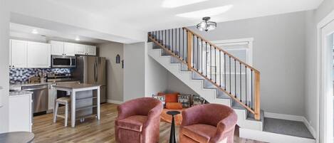Casa, varias camas (1129 Ginger Road) | Interior