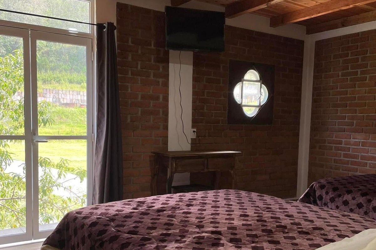 Chambre Double, vue montagne