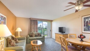 Living area - Tahquitz Creek Golf Condo Resorts (Palm Springs)