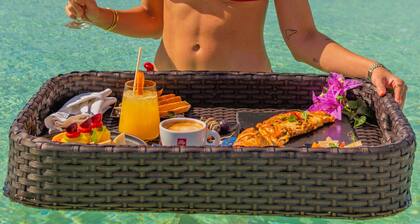 Luxury Condo steps to sea, infinity pools inside Tracadero Dominicus, Bayahibe