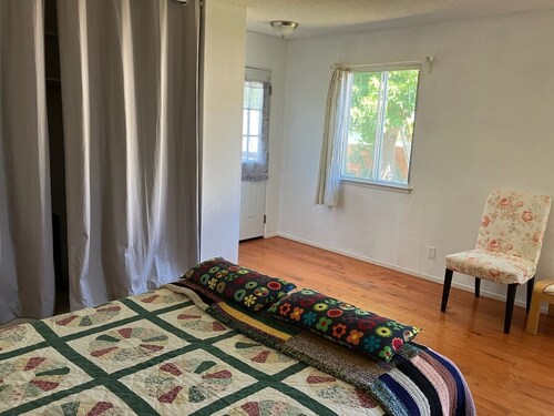 Lindo Studio. Perfect house in enchanting Richmond for a relaxing getaway
