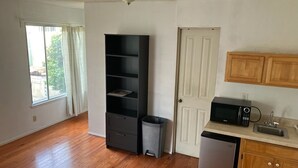 Interior - Lindo Studio. Perfect house in enchanting Richmond for a relaxing getaway (Richmond)