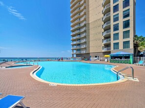 Apartment, Mehrere Betten (Tidewater 1800) | Pool | Innenpool, Außenpool