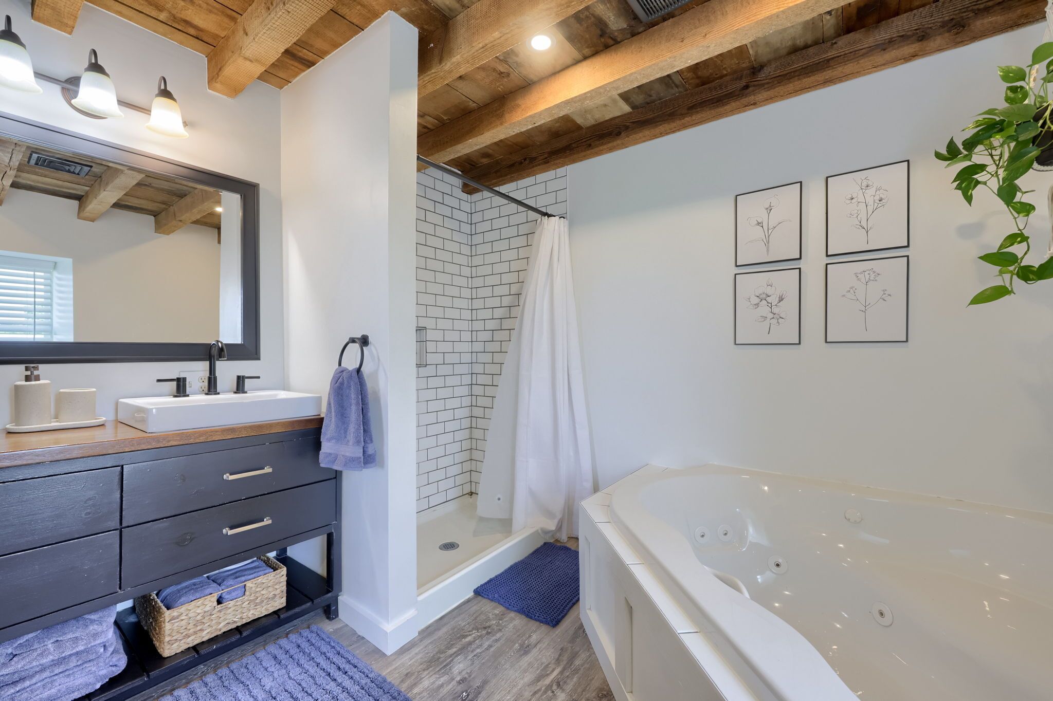 Jetted tub, hair dryer, towels, soap