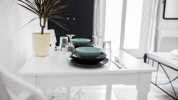 White Wave Studio 2 | Interior