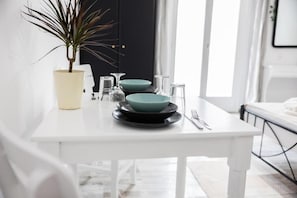 White Wave Studio 2 | Interior - White Wave Studios (santorini)