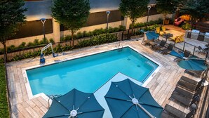 Outdoor pool - Stylish West Midtown Retreat - Pool & Balcony (Atlanta)