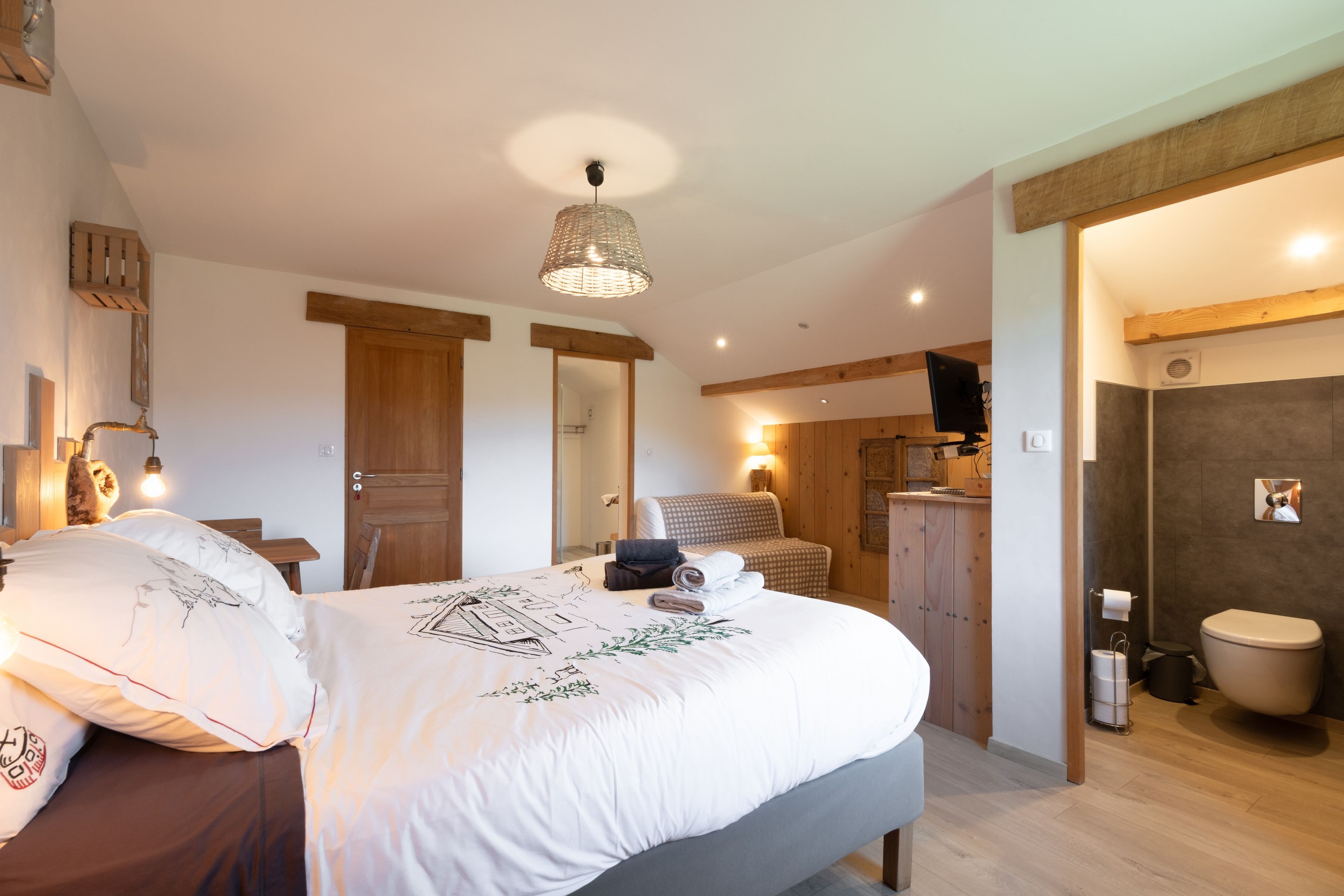 1 chambre, Wi-Fi, draps fournis