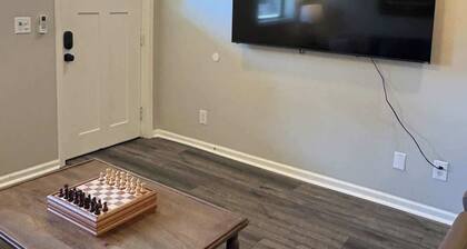 Crimson Dynasty 43- NEW! Less than 2 blocks from Bryant-Denny Stadium!