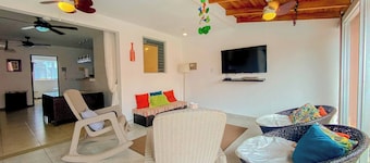 Casa Familiar de Playa, Condominio Malaga Bejuco