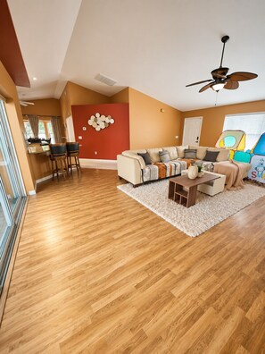 Suite, Pool View | Living area - Cape Coral Retreat w Pool & Court (Cape Coral)