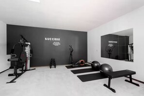 Fitness facility - NEW! Marine View Estate: Private Beach, 180° Views (Federal Way)