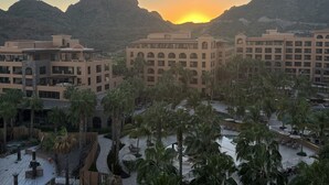 Unclassified image, 3 of 45, button - Luxury Two Bedroom Ocean Front Penthouse with Spa on Terrace at Villa del Palmar (Loreto)