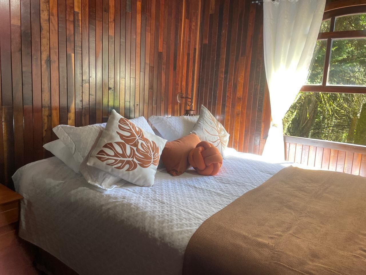 Deluxe Room | Free WiFi
