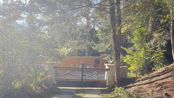 Fachada de la propiedad