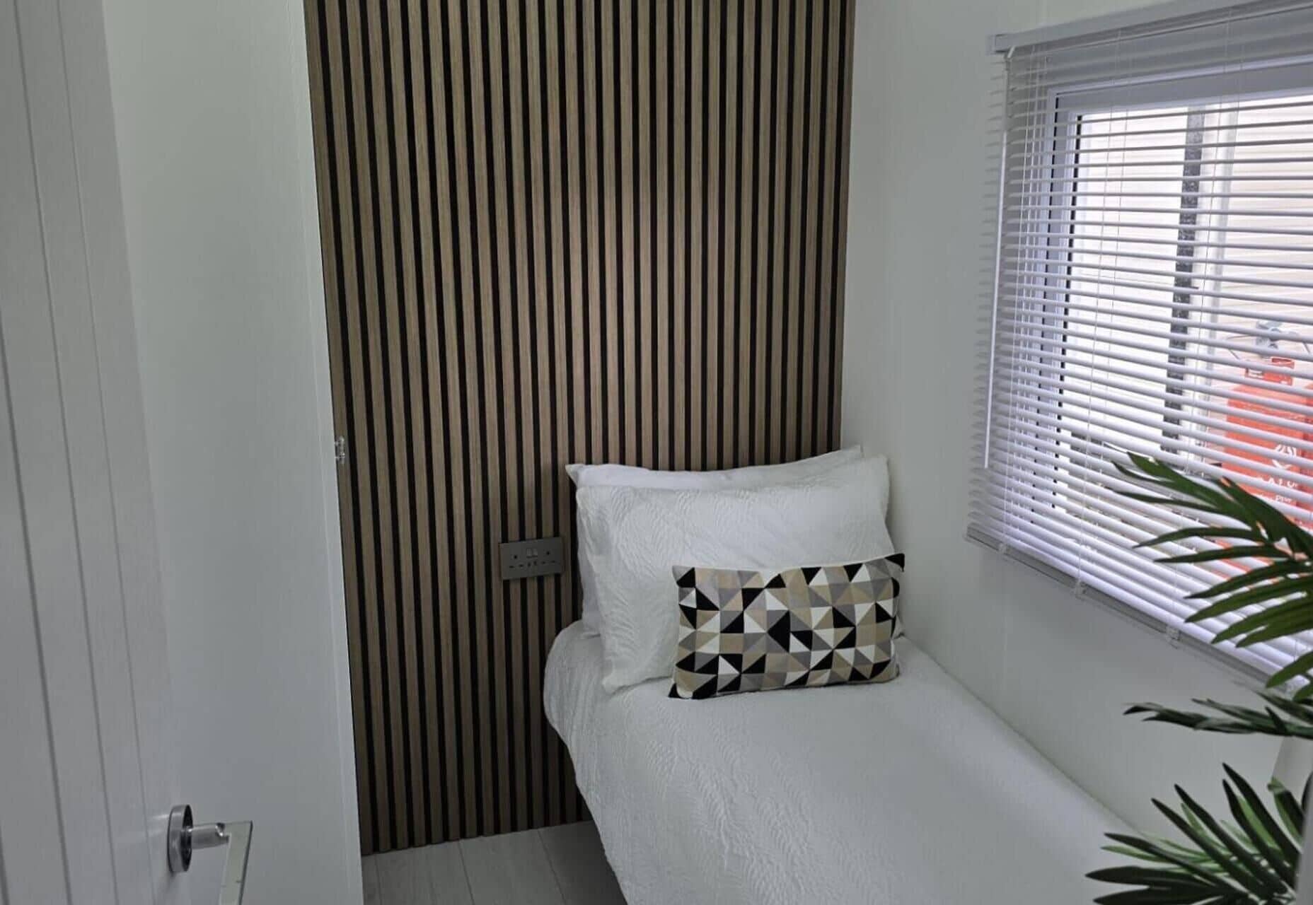 3 bedrooms, WiFi (free), bed sheets