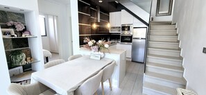 Coffee/tea maker, microwave, dishwasher, cookware/dishes/utensils - House Oasis Hill Lomas de Cabo Roig (Orihuela)