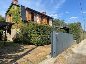 Exterior - VILLA BERGEONS NEAR THE ST. CAST BEACH CENTER (Saint-Cast-le-Guildo)
