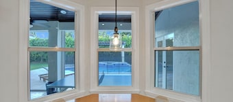 Spacious 4-bedroom house Near the beaches