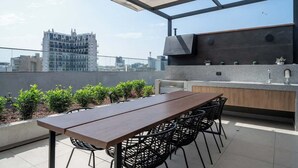 Unclassified image, 3 of 48, button - Suite Boutique Privada | Kitchenette | Piscina&Gym (Miraflores)