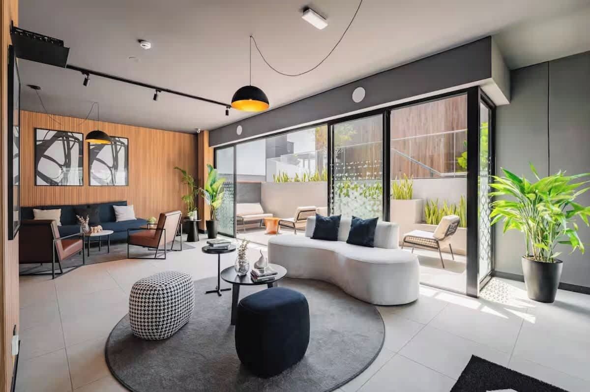 TV, offices