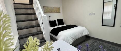 Apartment, 1 Bedroom | 2 bedrooms