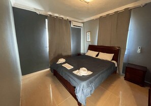 2 Schlafzimmer, Schreibtisch, kostenloses WLAN, Bettwäsche
