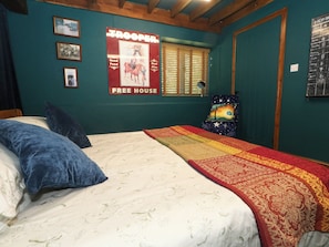 1 bedroom, free WiFi, individually decorated, individually furnished - The Old Barn (Sturminster Newton)
