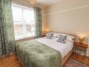 3 habitaciones, decoración personalizada y muebles diferentes 