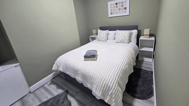 House, 3 Bedrooms - House 5 Minutes From Sefton Park (Liverpool)