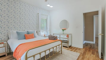 House, Private Bathroom (On Mountain Time) | 5 bedrooms