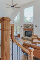 House, Private Bathroom (On Mountain Time) | Lounge