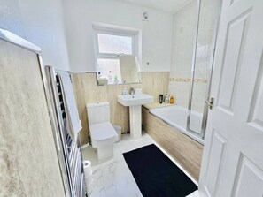 Bathroom - Liverpool Bootle Cozy House (Bootle)