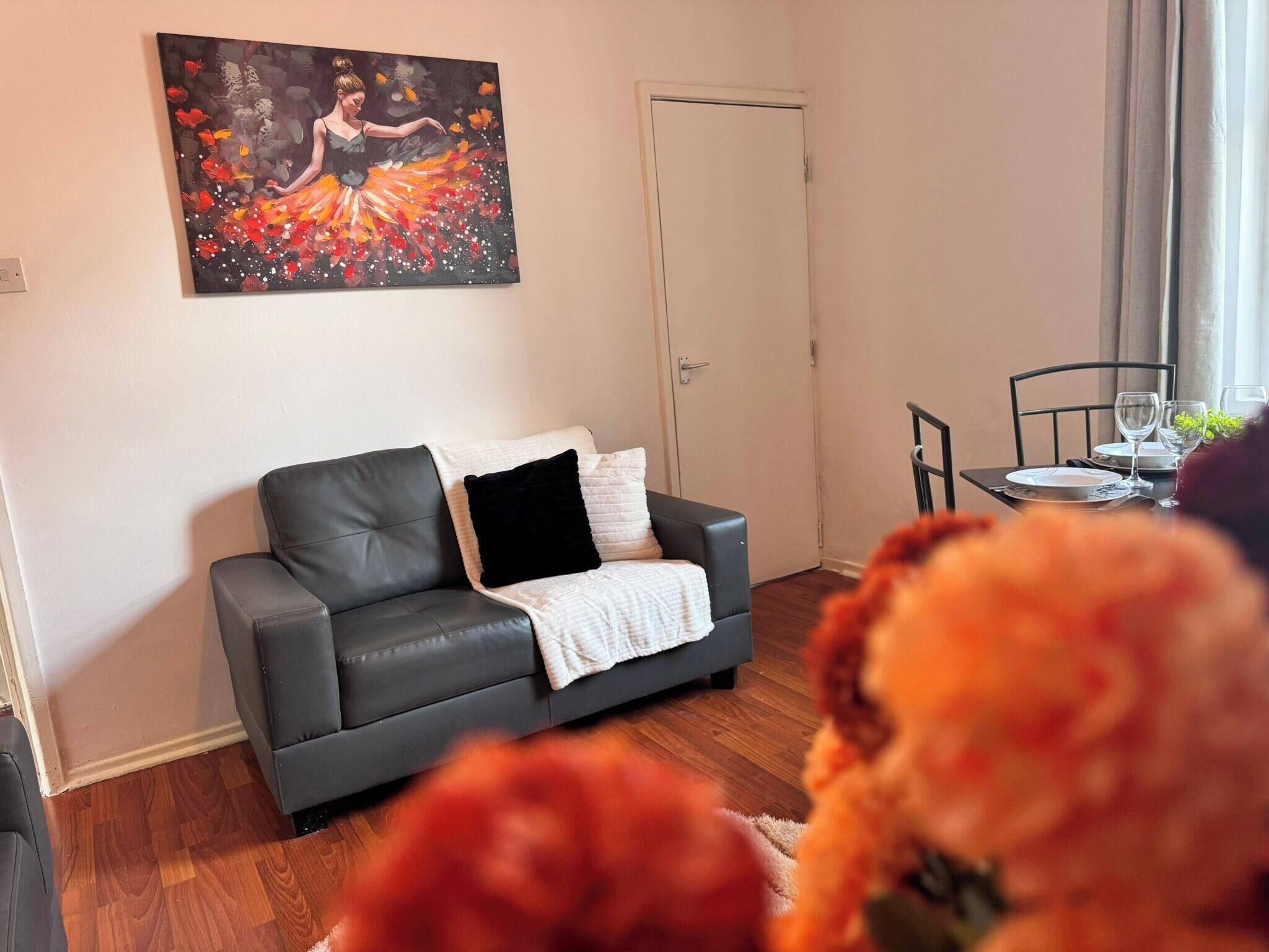House, 3 Bedrooms | Living room