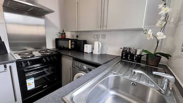 Casa, 3 habitaciones | Cocina privada